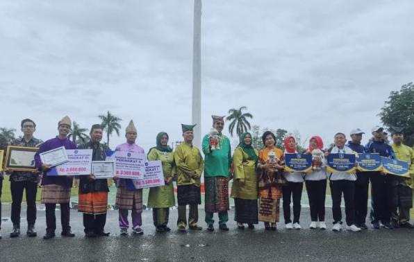 Apresiasi Peran dan Kinerjanya, Pemprov Berikan Penghargaan Koperasi Berprestasi dan Tokoh Penggerak Koperasi