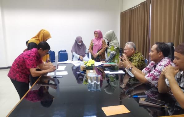 PHL Di Dinas KUKM Tandatangani Kontrak Kerja