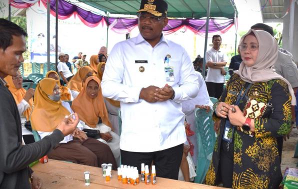Pj Gubernur Hadiri Peresmian Pabrik Penyulingan Minyak Atsiri Sapu-Sapu