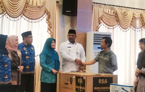 186 Pelaku UMKM Terima Bantuan Alat Produksi