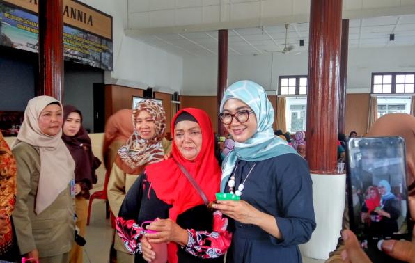 Melati Erzaldi Berikan Motivasi Pelaku UMKM Belinyu