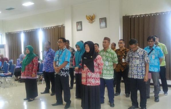 Pejabat Esselon Dinas Koperasi dan UKM Tandatangani Perjanjian Kinerja Tahun 2020 dan Pakta Integritas