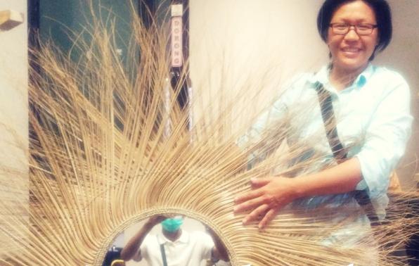 Aksesoris dari Lidi Nipah dan Tali Daun Pandan Bisa Mempercantik Ruangan