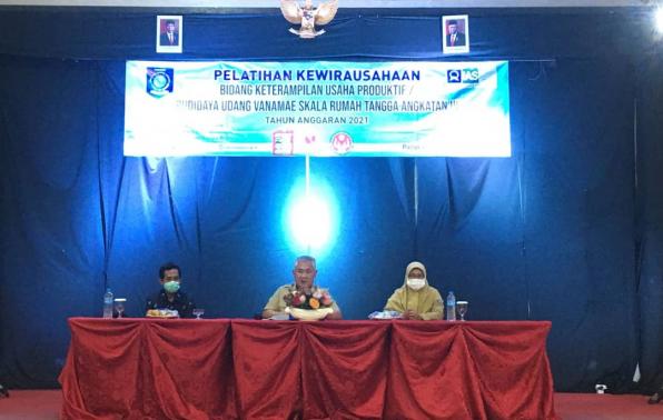 Kadis KUKM Buka Pelatihan Budi Daya Udang Vaname Angkatan III