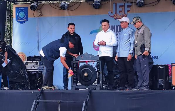 JEF Vol. 2 Resmi Dibuka, Ruang Kreativitas dan Semangat Wirausaha Pemuda Babel Menggema di Taman Dealova