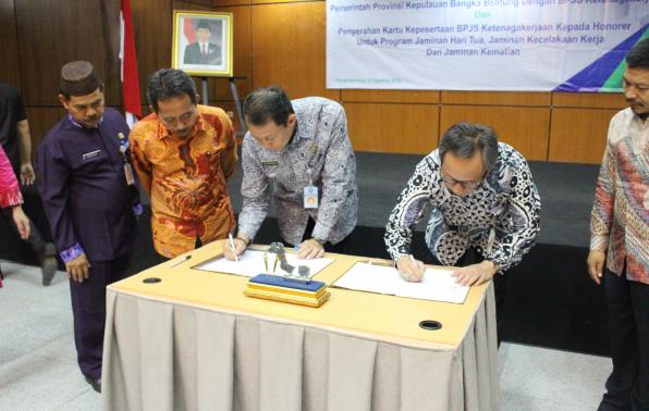 Sekda Babel & Kepala BPJS Tandatangani MoU 