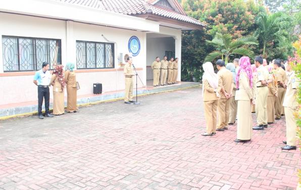 Sekda Yan Megawandi Pantau Langsung Ruang Kerja BKPSDMD