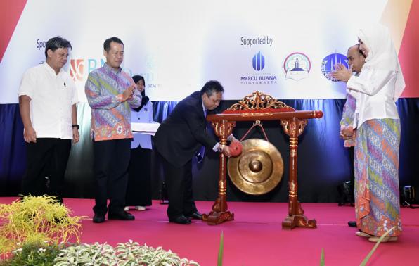 Gubernur Babel Buka Konferensi Nasional Komunikasi 2016