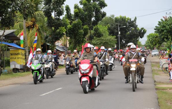 Wagub Dapat Kejutan di Panggung Penghormatan Pawai Kendaraan Hias